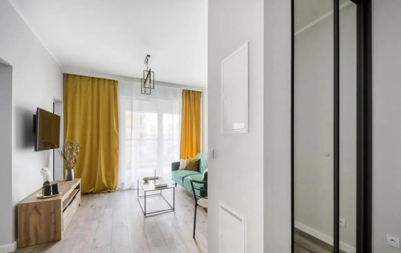 Modern Apartments With Access To The Pool Near Rondo Daszynskiego Station Varsovie 0*,  Pologne
